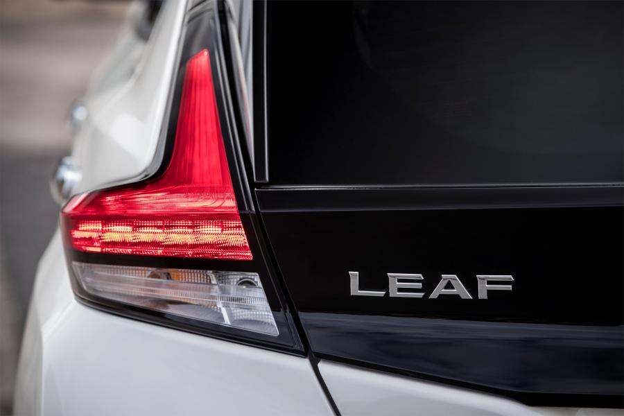 Детали экстерьера Nissan Leaf 2018 года  (WW) (фото 21 из 40)